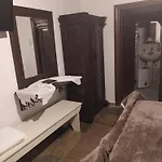 Petrino Pensión 3*