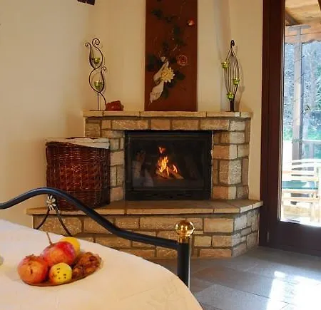 Πανσιόν το πέτρινο Πεζούλα